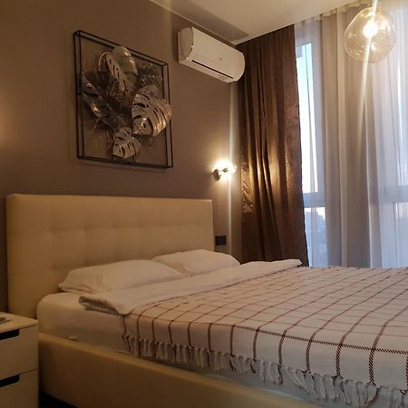 Nyvky Like Home - Fayna Town - Apt 398 كييف الغرفة الصورة